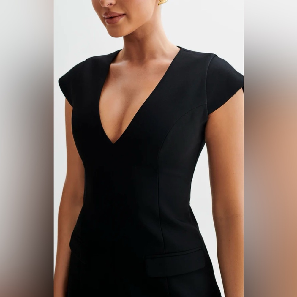 Black Zara size large top